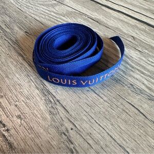 Authentic Louis Button Blue Ribon